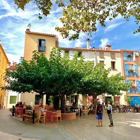 Maison Rue De La Paix Centre Historique Sur Mer Сasa de vacaciones *